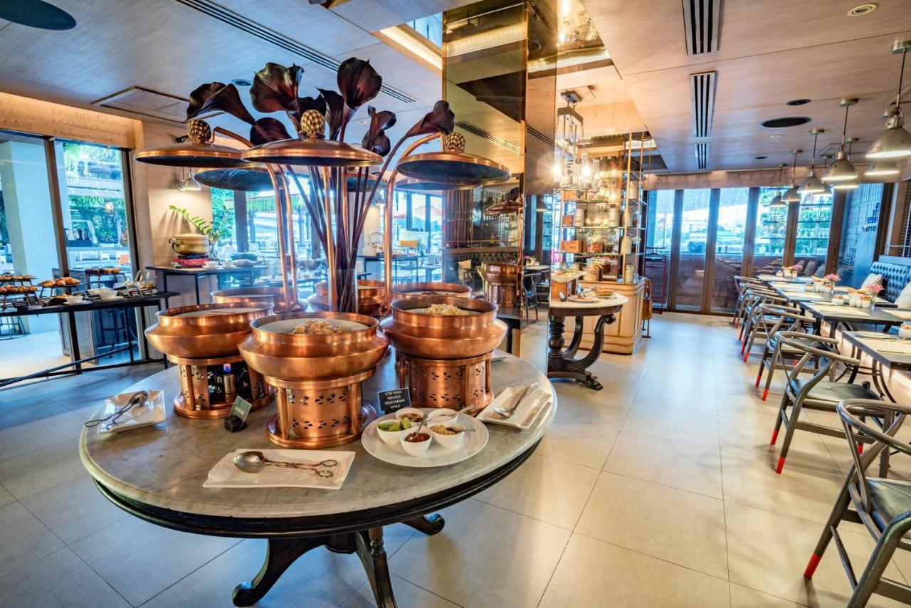 होटल Riva Surya Bangkok