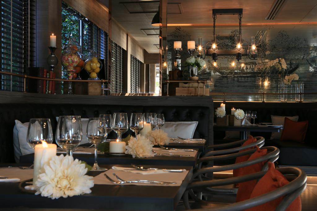 होटल Riva Surya Bangkok